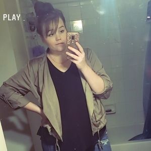 Meet your Posher, Makaiah